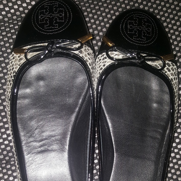 Authentic Tory Burch flats - Picture 2 of 8